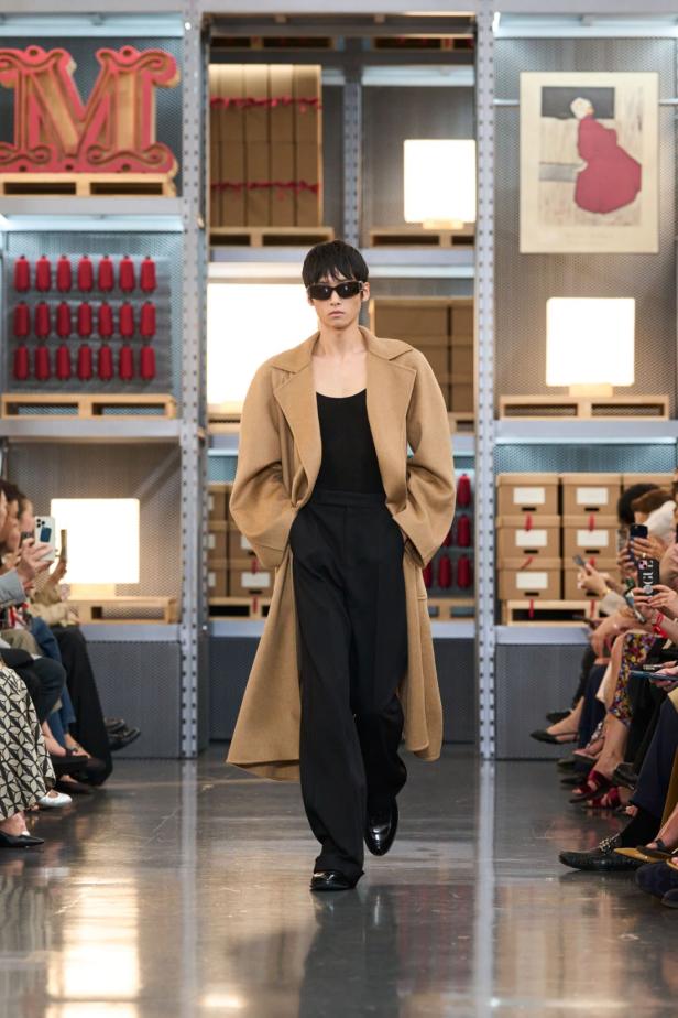 Max Mara‏ تحتفل بإرث 75 عامًا وترسم ملامح أزياء السفر والعطلات لموسم 2027‏