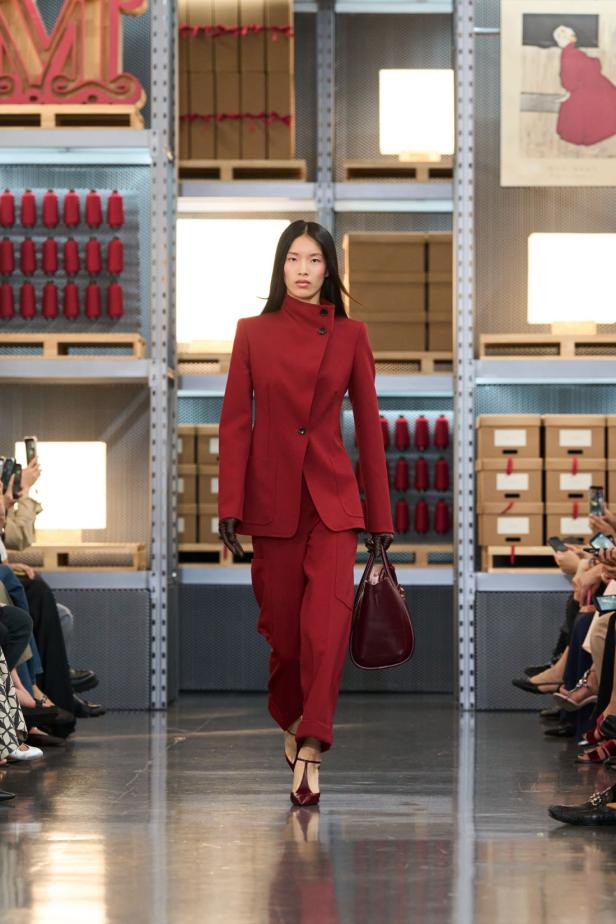 Max Mara‏ تحتفل بإرث 75 عامًا وترسم ملامح أزياء السفر والعطلات لموسم 2027‏