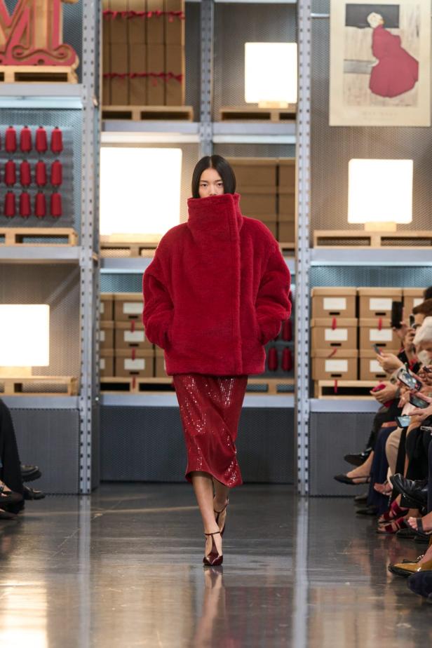 Max Mara‏ تحتفل بإرث 75 عامًا وترسم ملامح أزياء السفر والعطلات لموسم 2027‏