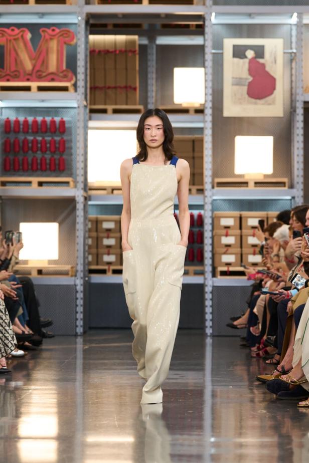 Max Mara‏ تحتفل بإرث 75 عامًا وترسم ملامح أزياء السفر والعطلات لموسم 2027‏