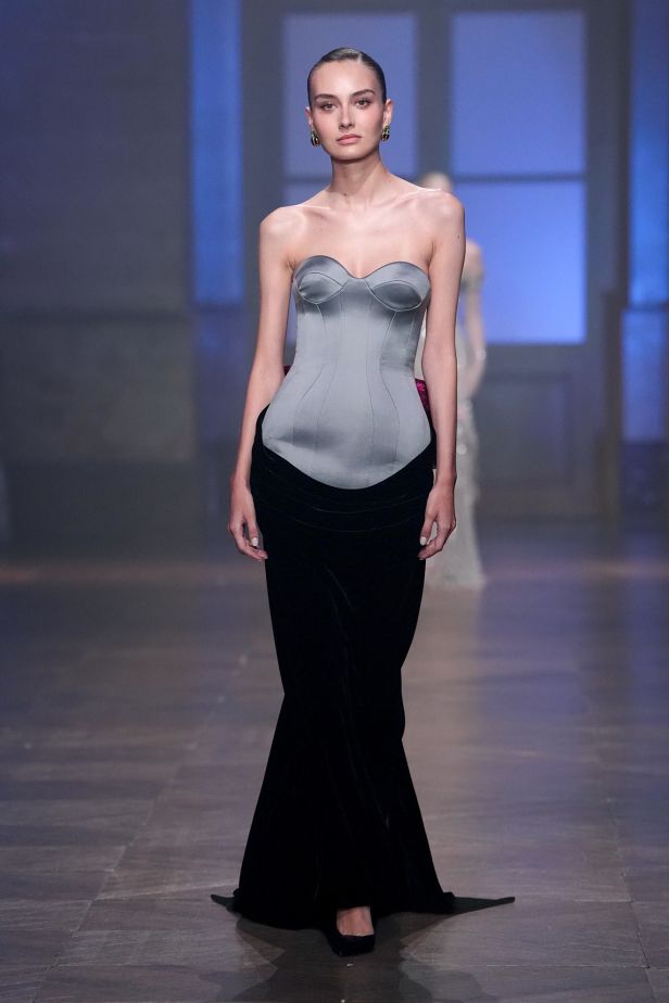 جورج حبيقة لخريف وشتاء 2027... حين تتحوّل الأزياء الراقية إلى قصيدة تُحاكي الطبيعة