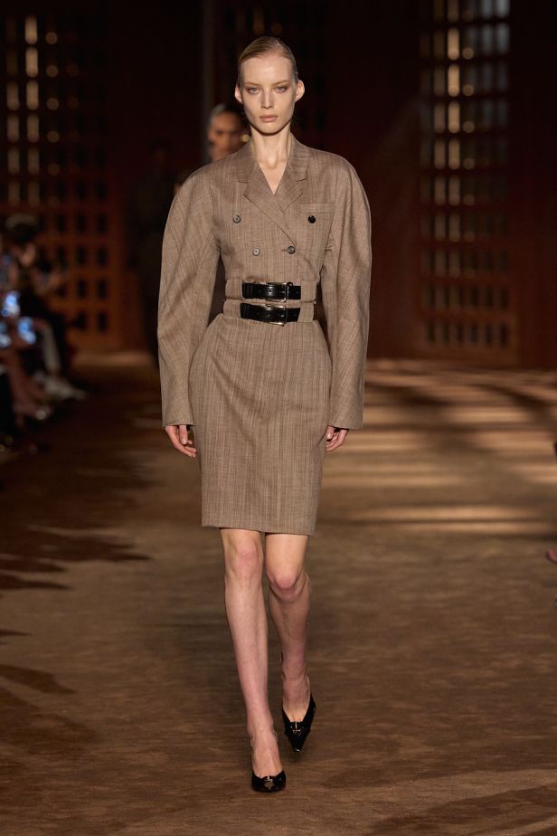 حرية الأربعينيات بلغة ‏Ferragamo‏ في مجموعة ربيع وصيف 2027‏