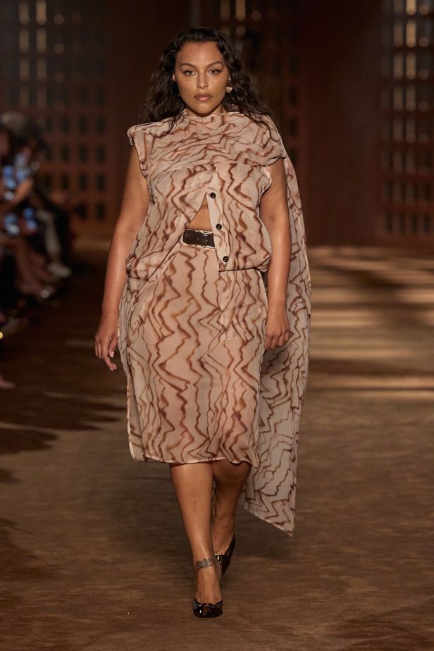 حرية الأربعينيات بلغة ‏Ferragamo‏ في مجموعة ربيع وصيف 2027‏