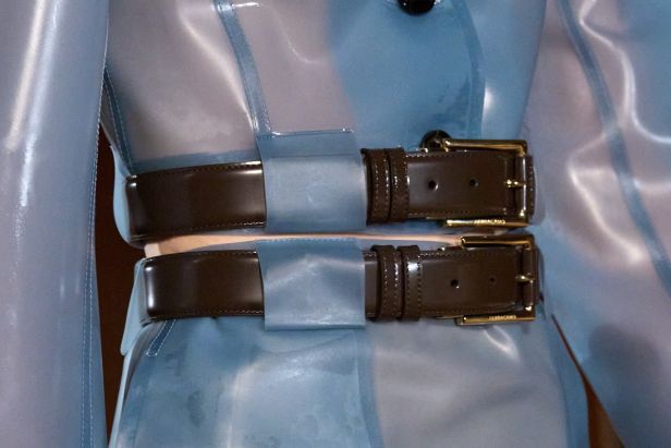 حرية الأربعينيات بلغة ‏Ferragamo‏ في مجموعة ربيع وصيف 2027‏