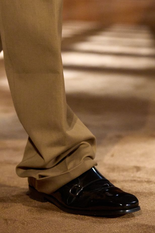 حرية الأربعينيات بلغة ‏Ferragamo‏ في مجموعة ربيع وصيف 2027‏