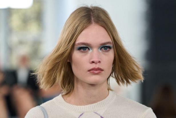 مجموعة ‏JIL SANDER ‎‏ لربيع 2027 تستكشف جمال اللامثالية ‏