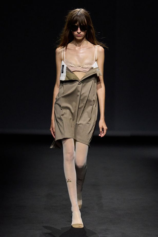 MM6 Maison Margiela‏ تعيد ابتكار خزانة الملابس اليومية في مجموعة ربيع 2027‏
