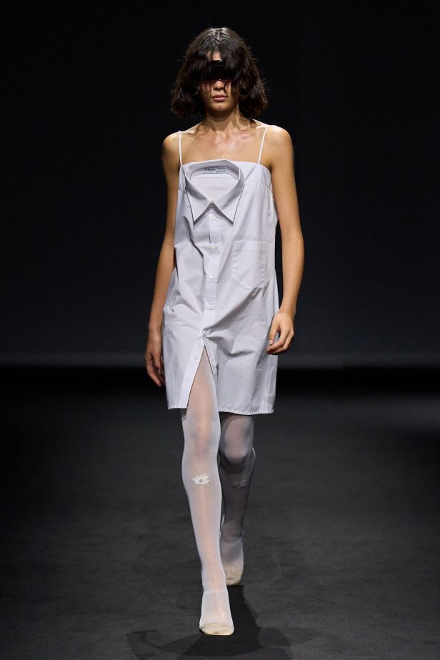 MM6 Maison Margiela‏ تعيد ابتكار خزانة الملابس اليومية في مجموعة ربيع 2027‏
