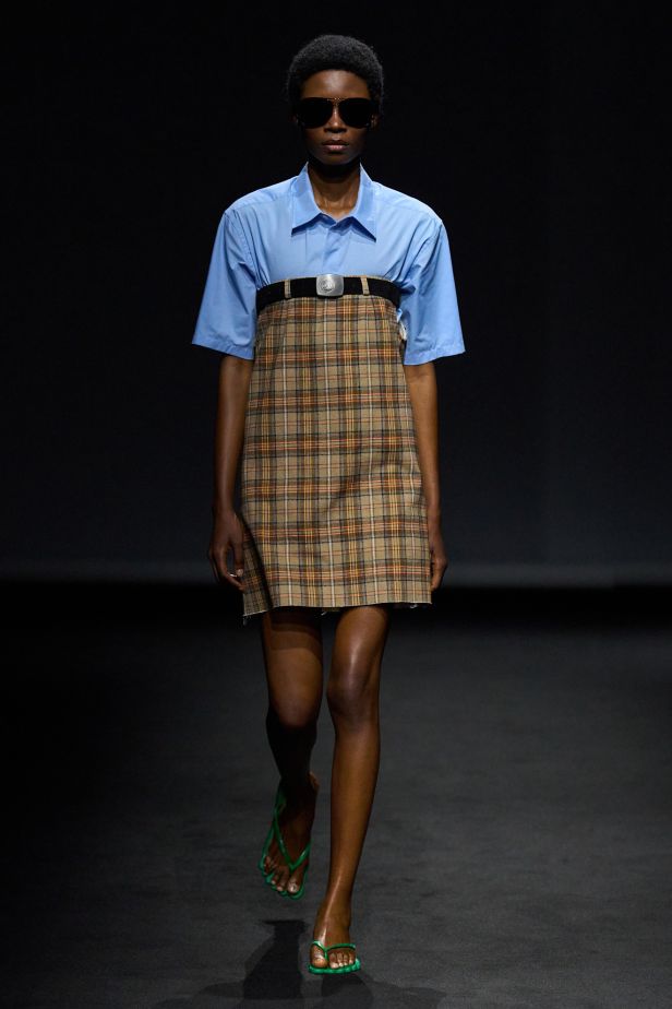 MM6 Maison Margiela‏ تعيد ابتكار خزانة الملابس اليومية في مجموعة ربيع 2027‏