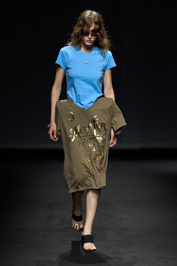 MM6 Maison Margiela‏ تعيد ابتكار خزانة الملابس اليومية في مجموعة ربيع 2027‏