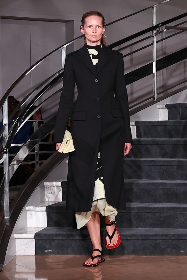 مجموعة ‏Proenza Schouler‏ لربيع 2027... راشيل سكوت تكتب حوارًا بين الإرث والعصرية