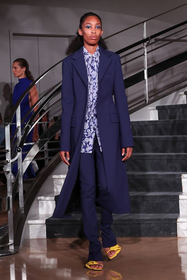 مجموعة ‏Proenza Schouler‏ لربيع 2027... راشيل سكوت تكتب حوارًا بين الإرث والعصرية