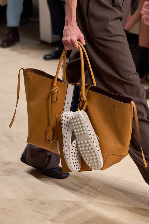 مجموعة ‏Tod's‏ لربيع وصيف 2027... أناقة إيطالية تحتفي بالحرفية وجمال التفاصيل‏