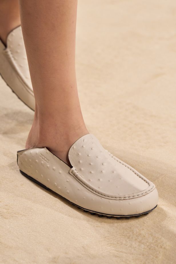 مجموعة ‏Tod's‏ لربيع وصيف 2027... أناقة إيطالية تحتفي بالحرفية وجمال التفاصيل‏