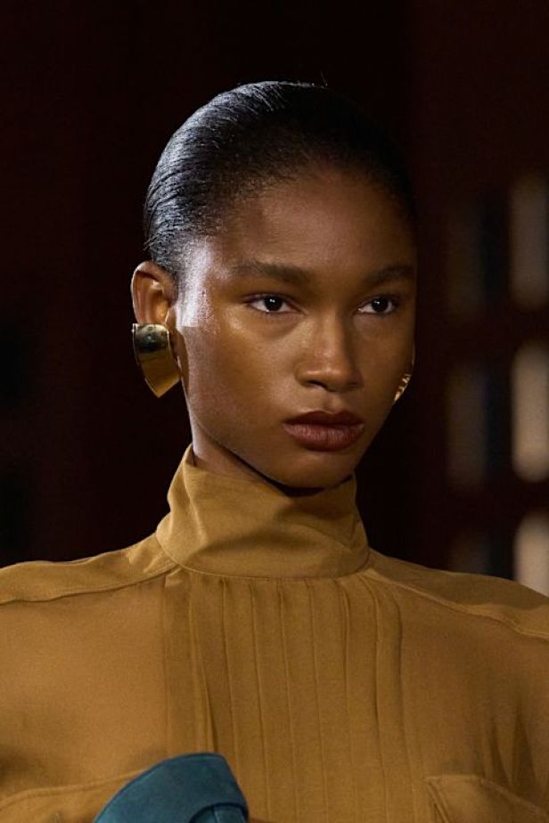 حرية الأربعينيات بلغة ‏Ferragamo‏ في مجموعة ربيع وصيف 2027‏