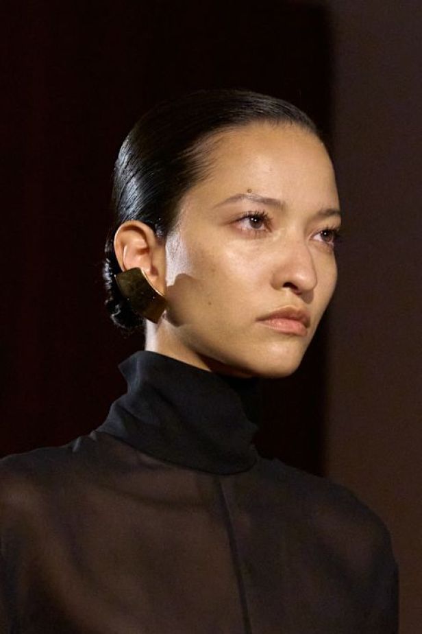 حرية الأربعينيات بلغة ‏Ferragamo‏ في مجموعة ربيع وصيف 2027‏