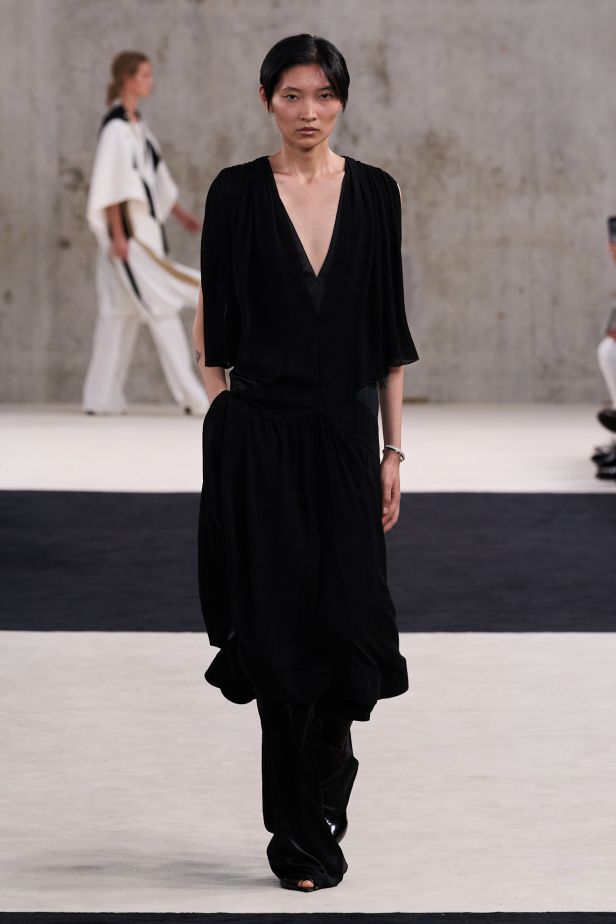 مجموعةLanvin ‎ لربيع وصيف 2027... مستهلمة من جين لانفان إلى نجمات القرن العشرين