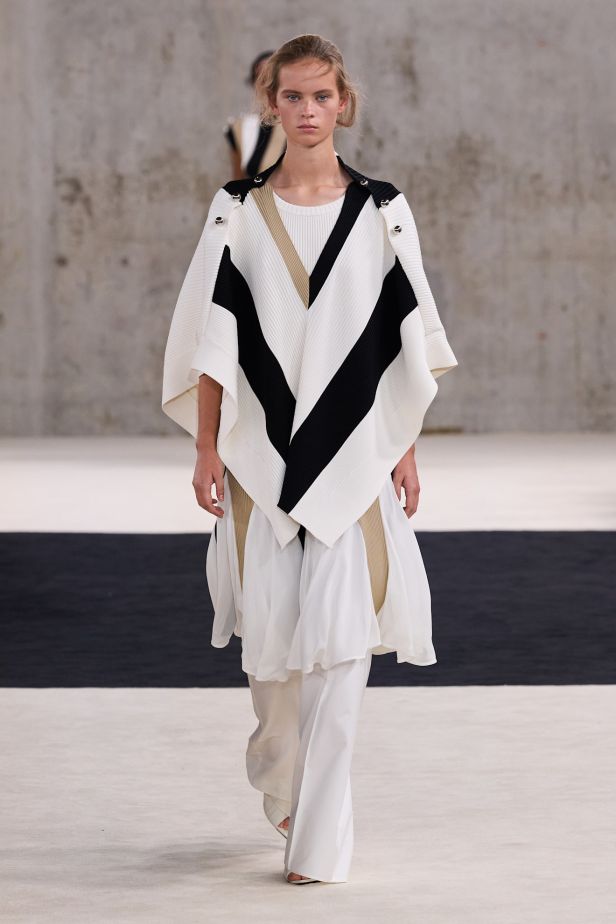 مجموعةLanvin ‎ لربيع وصيف 2027... مستهلمة من جين لانفان إلى نجمات القرن العشرين