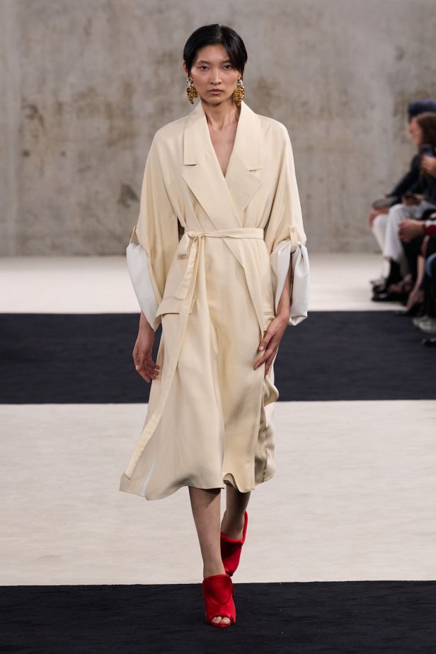 مجموعةLanvin ‎ لربيع وصيف 2027... مستهلمة من جين لانفان إلى نجمات القرن العشرين