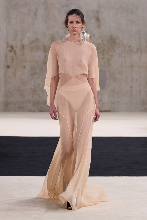مجموعةLanvin ‎ لربيع وصيف 2027... مستهلمة من جين لانفان إلى نجمات القرن العشرين