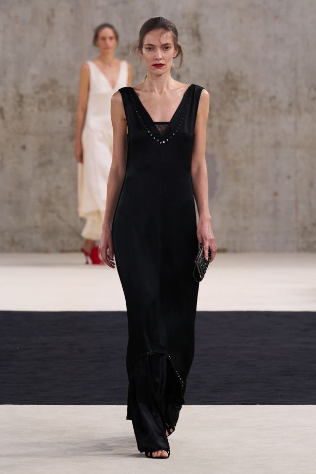 مجموعةLanvin ‎ لربيع وصيف 2027... مستهلمة من جين لانفان إلى نجمات القرن العشرين
