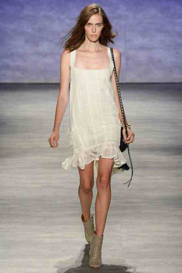 مع ربيع Rebecca Minkoff تمسكي بآخر خيوط الفرحة