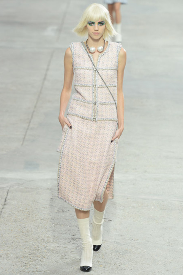 Chanel ترسم موضة الموسم