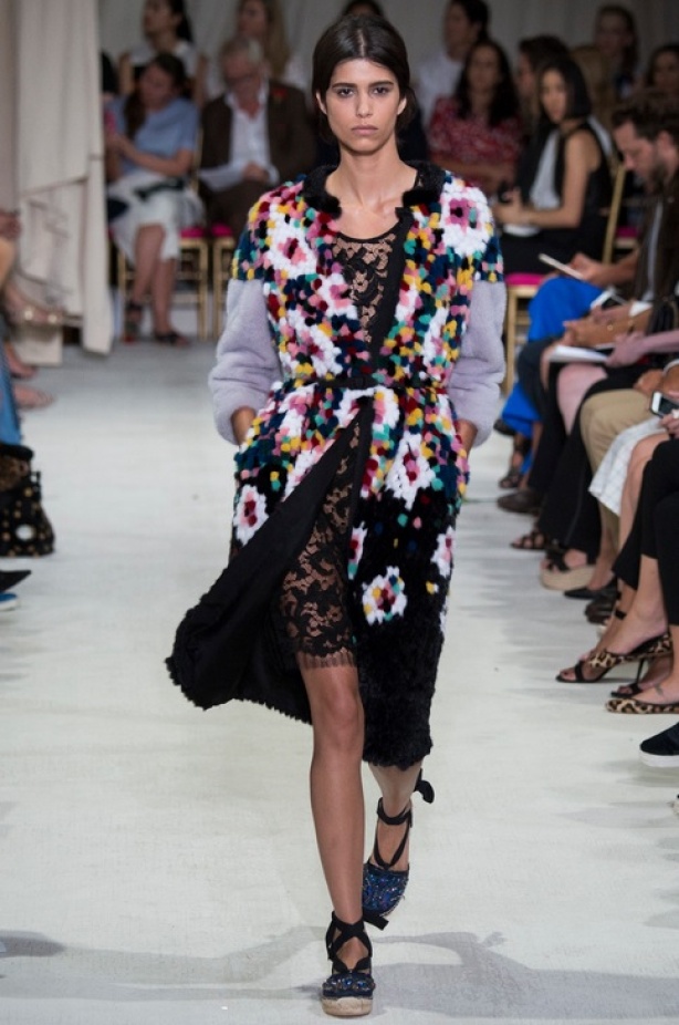 مجموعة Oscar de la Renta لربيع و صيف 2016