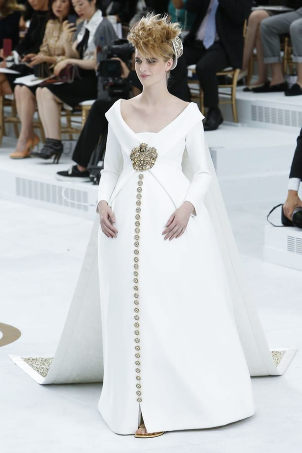 مجموعة Chanel Couture تُجسّد جوانب المرأة المتعددة!
