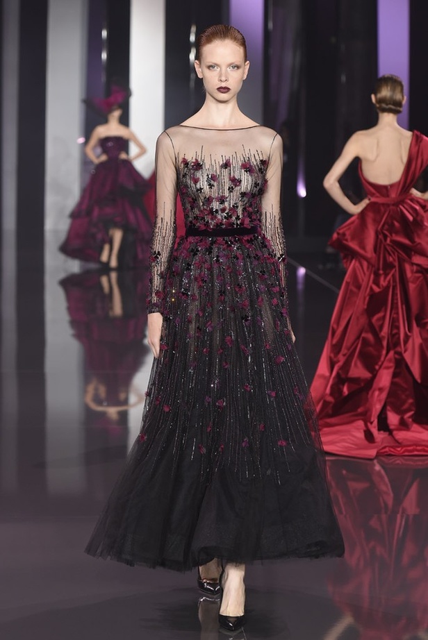 Ralph & Russo مجموعة تحبس الأنفاس!
