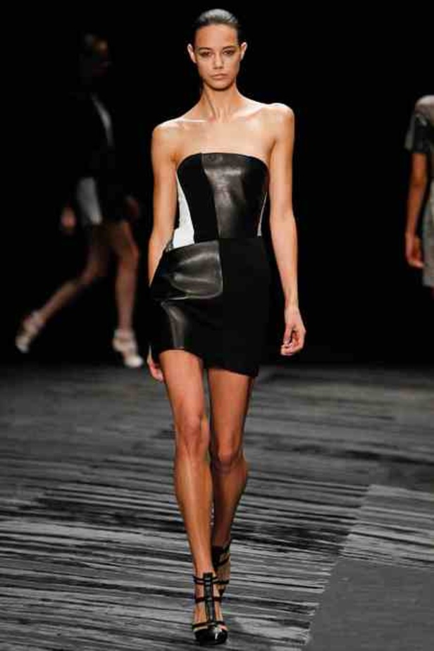 الفصول الأربعة تجتمع تحت سحابة J. MENDEL