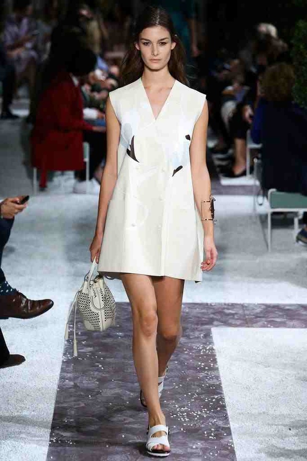 TOD'S  حينما تصبح الأناقة وشما على جسدك