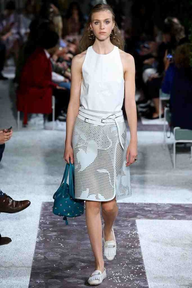 TOD'S  حينما تصبح الأناقة وشما على جسدك