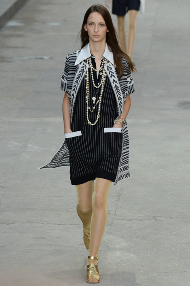 Chanel حرب لونية... ودعوة للسلام والمساواة