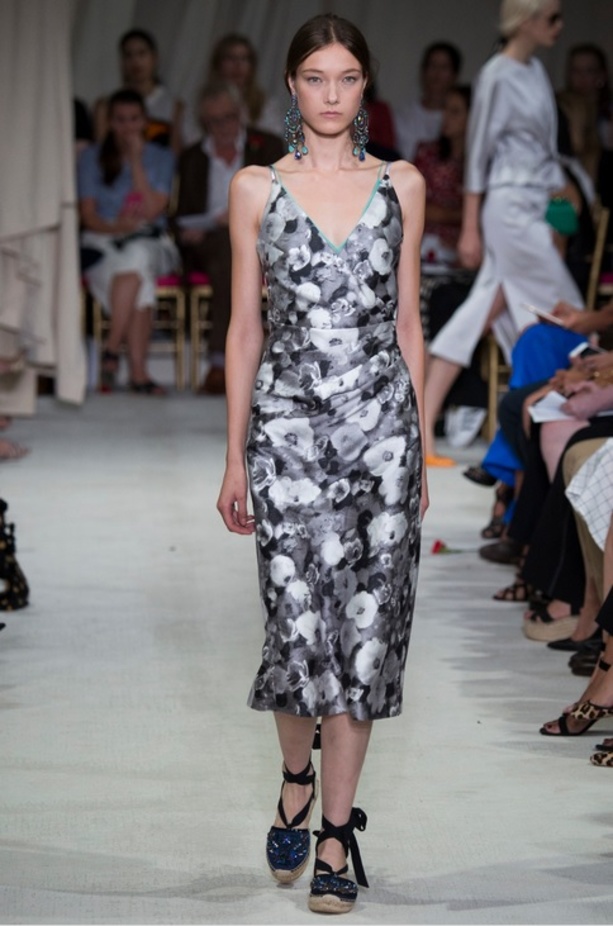 مجموعة Oscar de la Renta لربيع و صيف 2016