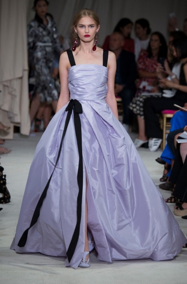 مجموعة Oscar de la Renta لربيع و صيف 2016