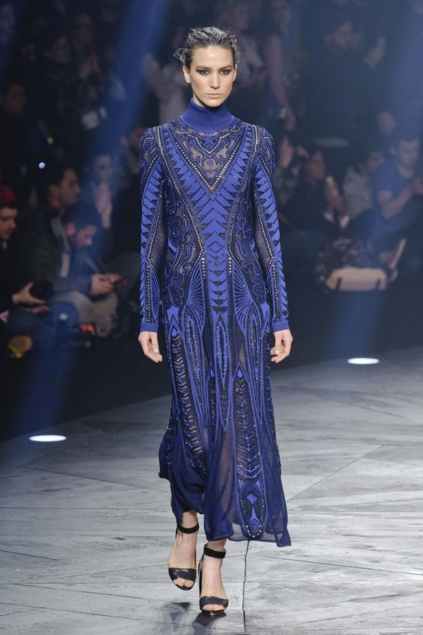 Roberto Cavalli... أناقة بسحر الغابات الاستوائية