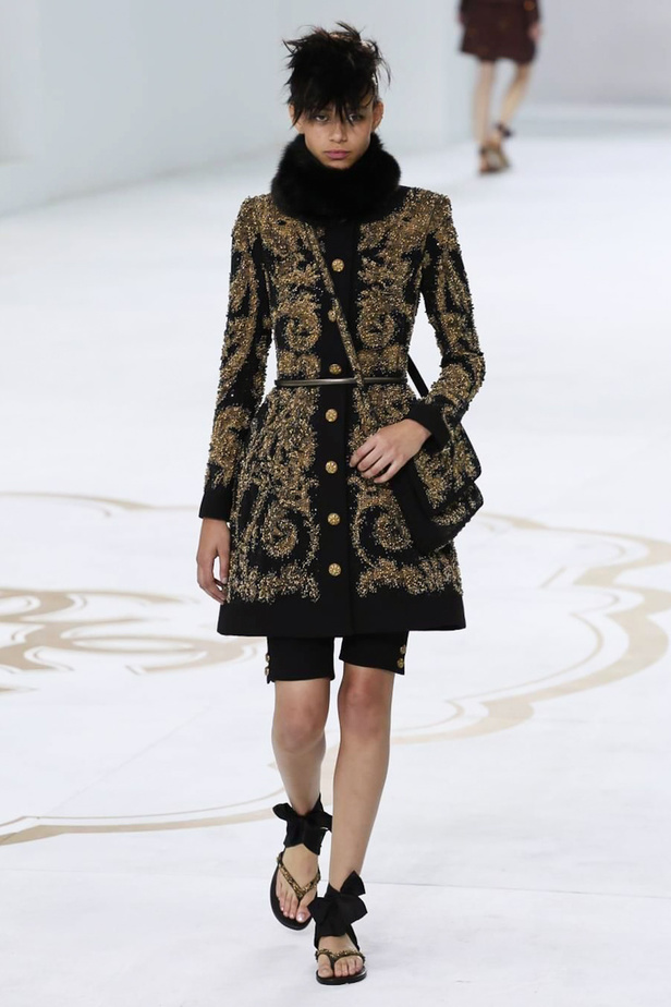مجموعة Chanel Couture تُجسّد جوانب المرأة المتعددة!