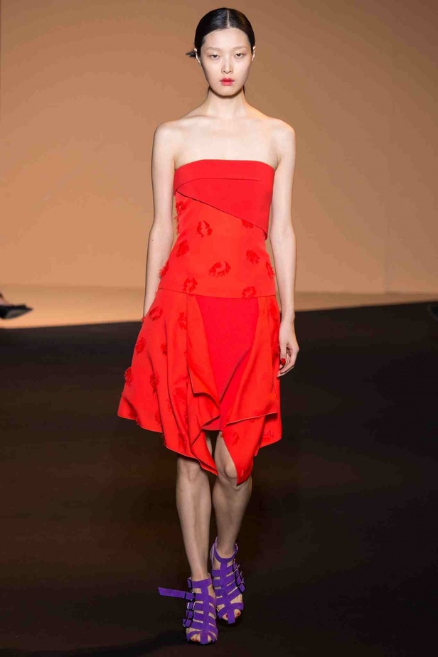 أزهار الرغبة تتفتح مع ربيع ROLAND MOURET 