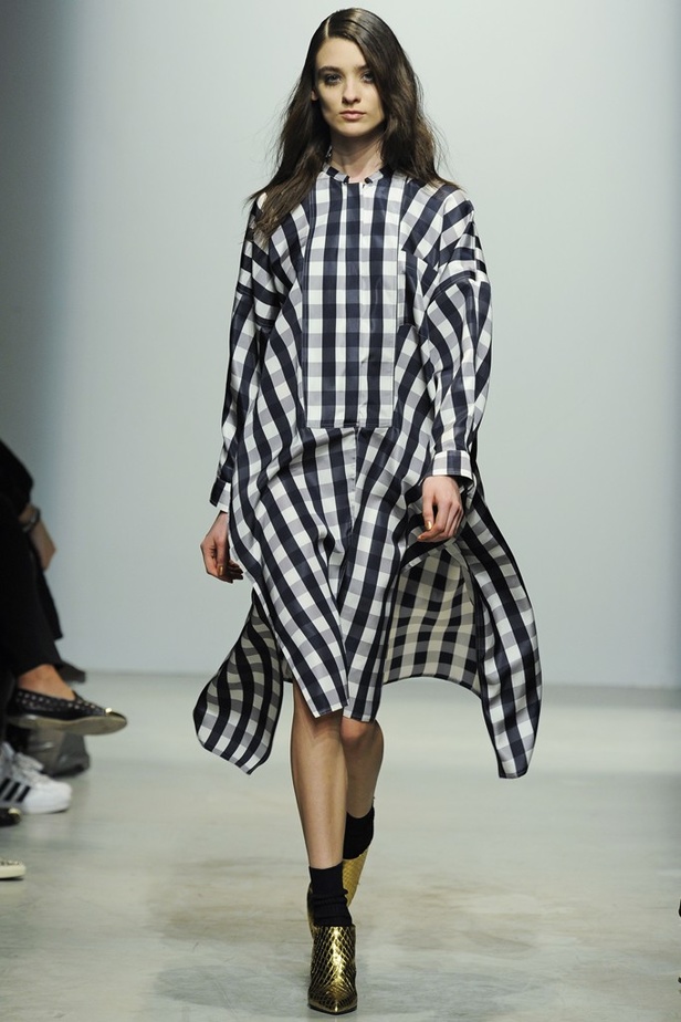 Maison Rabih Kayrouz... نظرة فرنسية على الدلال العربي