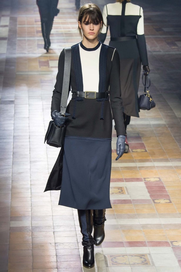Lanvin تقدم أجمل مجموعاتها وتستوحيها من كازابلانكا