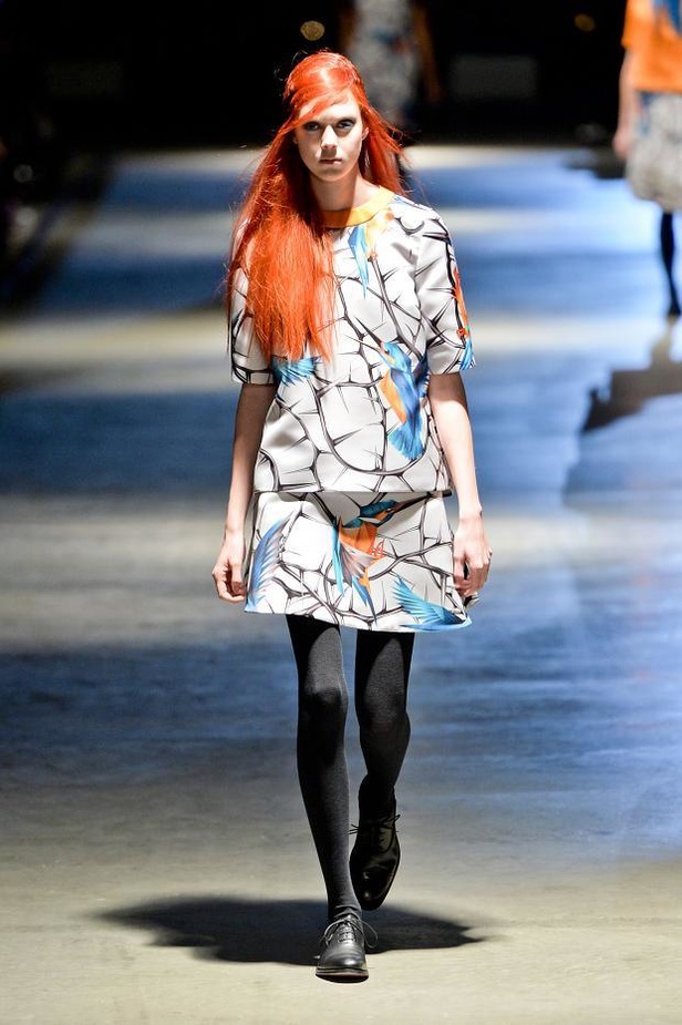 أزياء Giles... تفاصيل صغيرة تصنع الدهشة