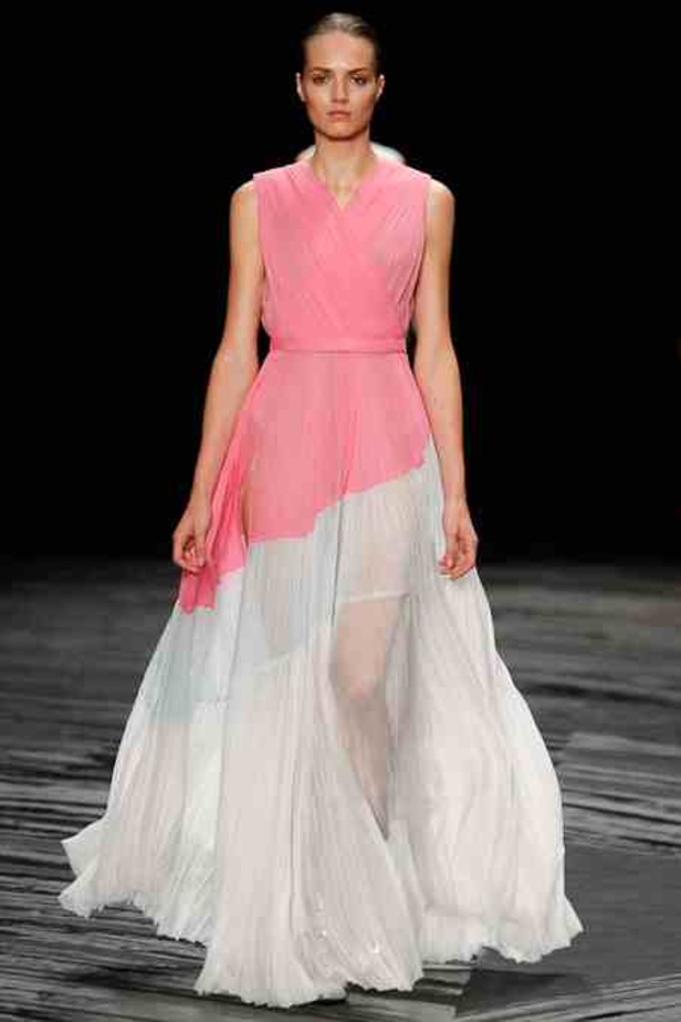 الفصول الأربعة تجتمع تحت سحابة J. MENDEL