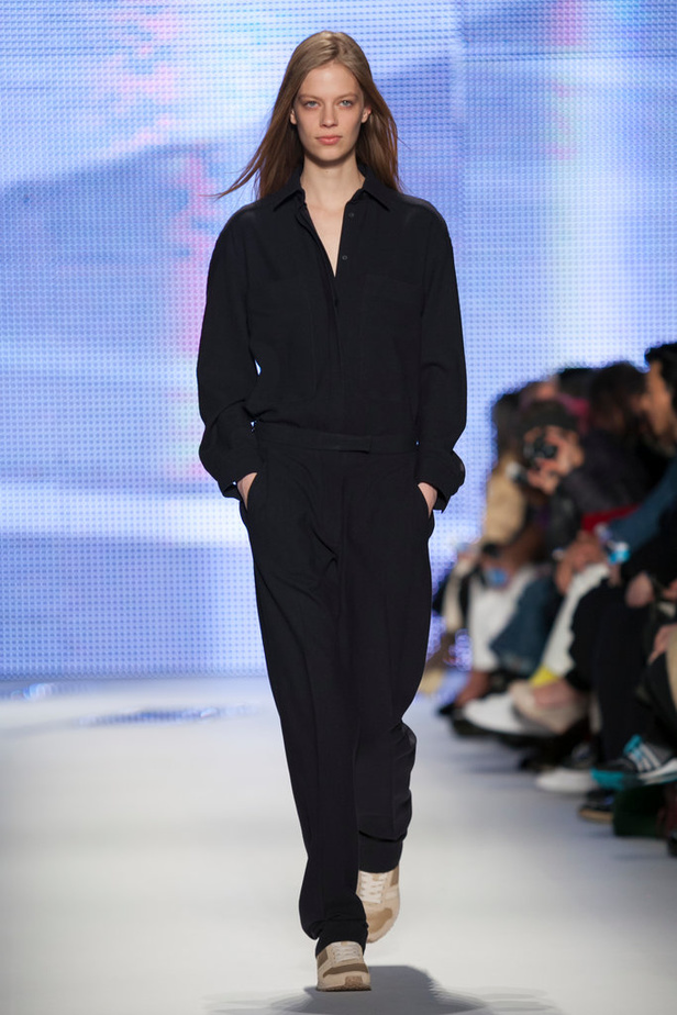 LACOSTE: أناقة لا تعرف التعب