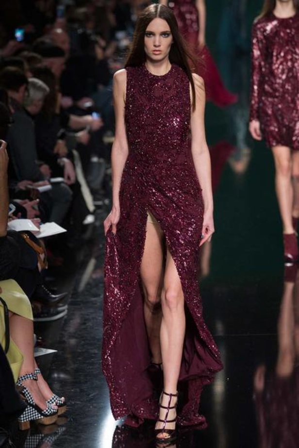Elie Saab... الوصفة السحرية لأناقة السهرات