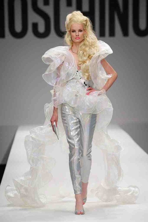 مع ربيع  MOSCHINO .. أنت باربى