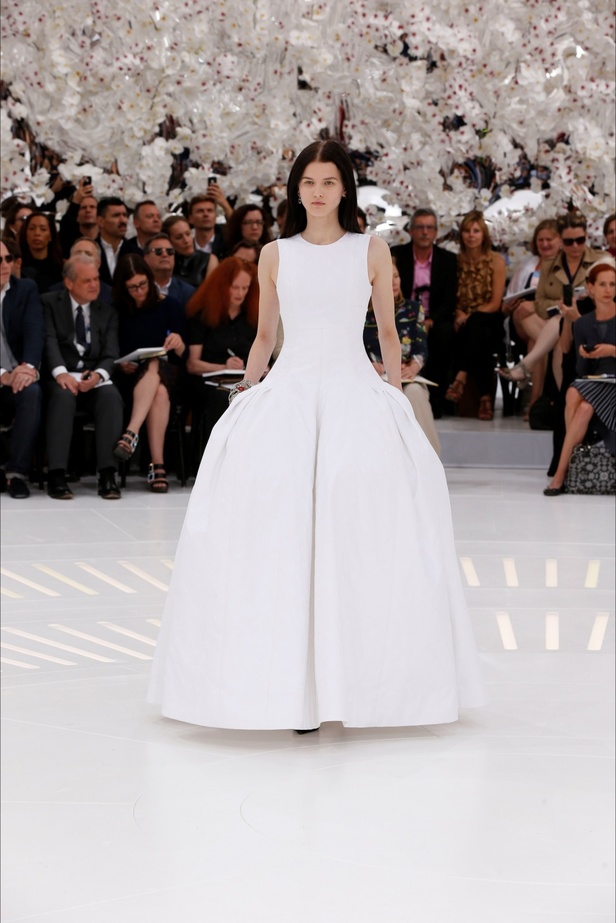 أميرات Christian Dior بين التاريخ والمستقبل