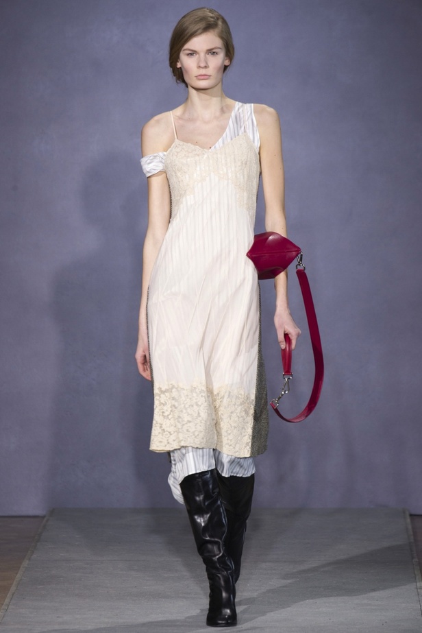 أناقة انكليزية من دار Martin Margiela الفرنسية