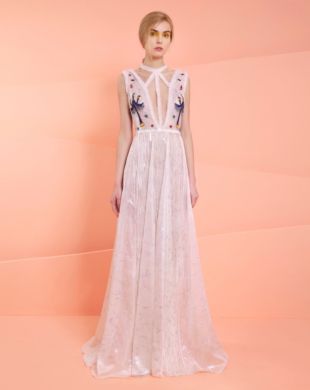 صخب من الجمال والألوان في تصاميم رامي قاضي