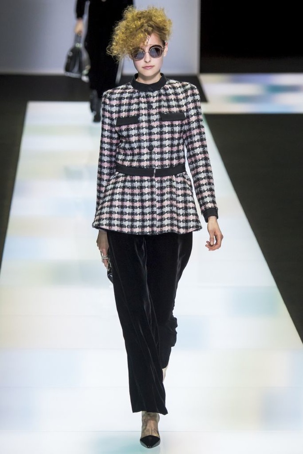 عرض جورجيو ارماني لخريف وشتاء 2016-2017